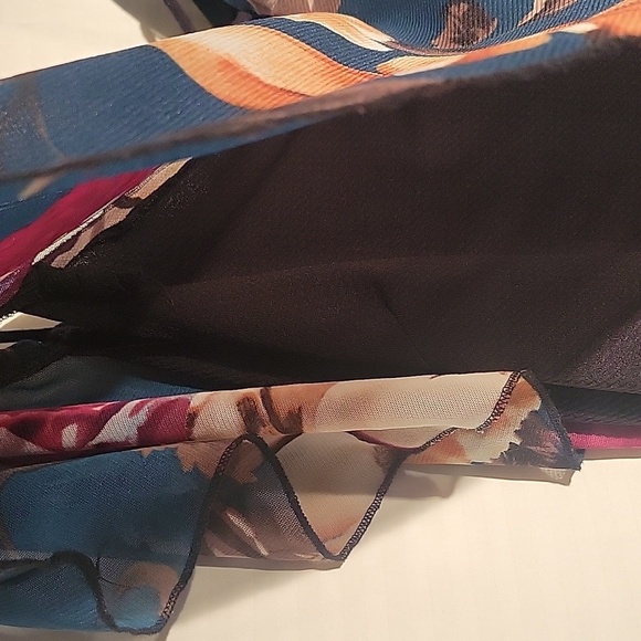 Ipona Collection Black fitted Dress with Sheer Floral Top - Picture 4 of 9